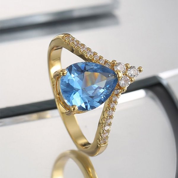 French niche design retro teardrop blue zirconia ring female light luxury fashion versatile index finger